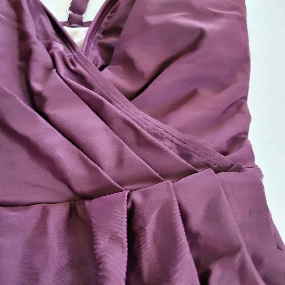 Cupshe Size L Burgundy Surplice V-Neck Swim‎ Dress One Piece Swimsuit Burgundy